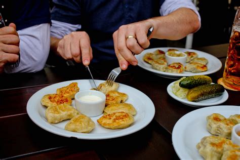 헝가리 음식: 동유럽의 맛과 한국의 조화